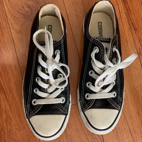 black leather converse size 5.5